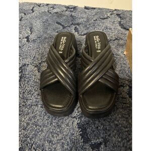 Bella Vita Italy Women's Maz-Italy Platform Sandal Wedge, Black Leather Women 10